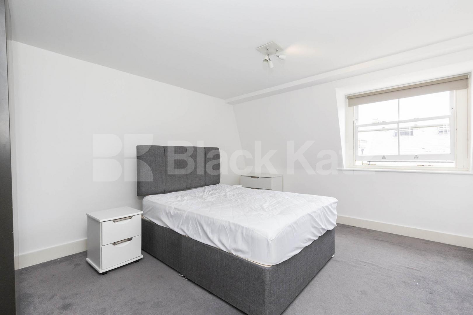 3 bed 2 bath within a warehouse conversion with private south facing terrace Berry Street, Clerkenwell